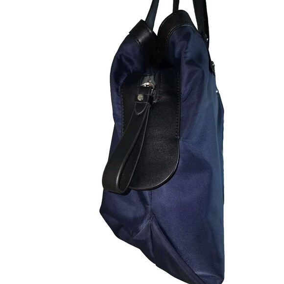 Calvin Klein
Navy Blue Purse Lane Nylon Triple Compartment Tote Handbag - Picture 5 of 16
